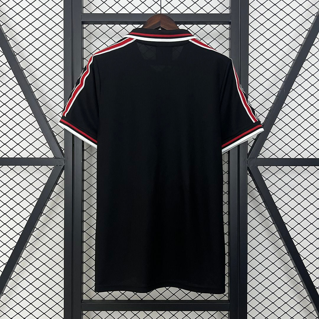 98-99 Manchester United Black Retro Kit