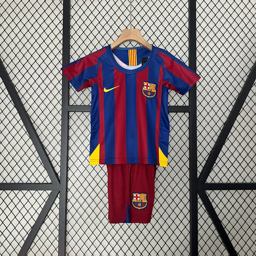 05/06 Kids Retro Barcelona Home Kit