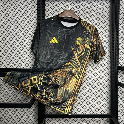 Real Madrid "La Noche Real" Special Kit