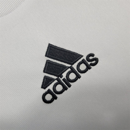 Retro 09/10 Real Madrid Home Kit