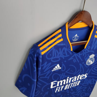 21/22 Real Madrid away