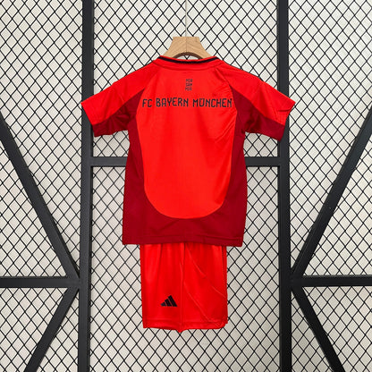 24/25 Kids Bayern Home Kit