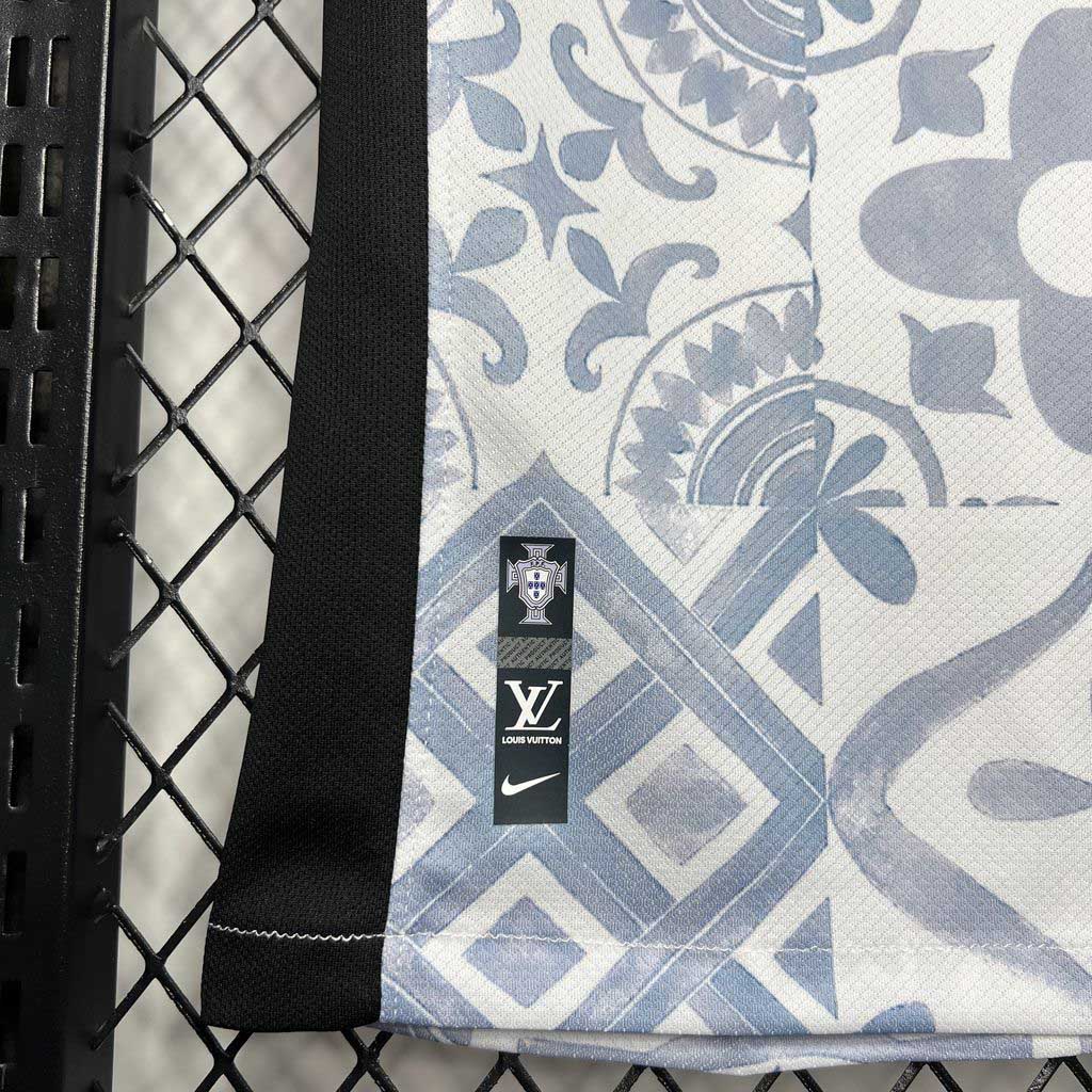 Portugal x LV Special Kit