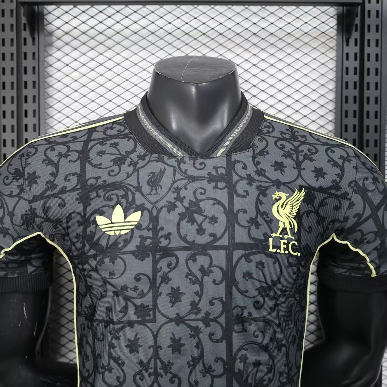 Liverpool “Heritage” Special Kit