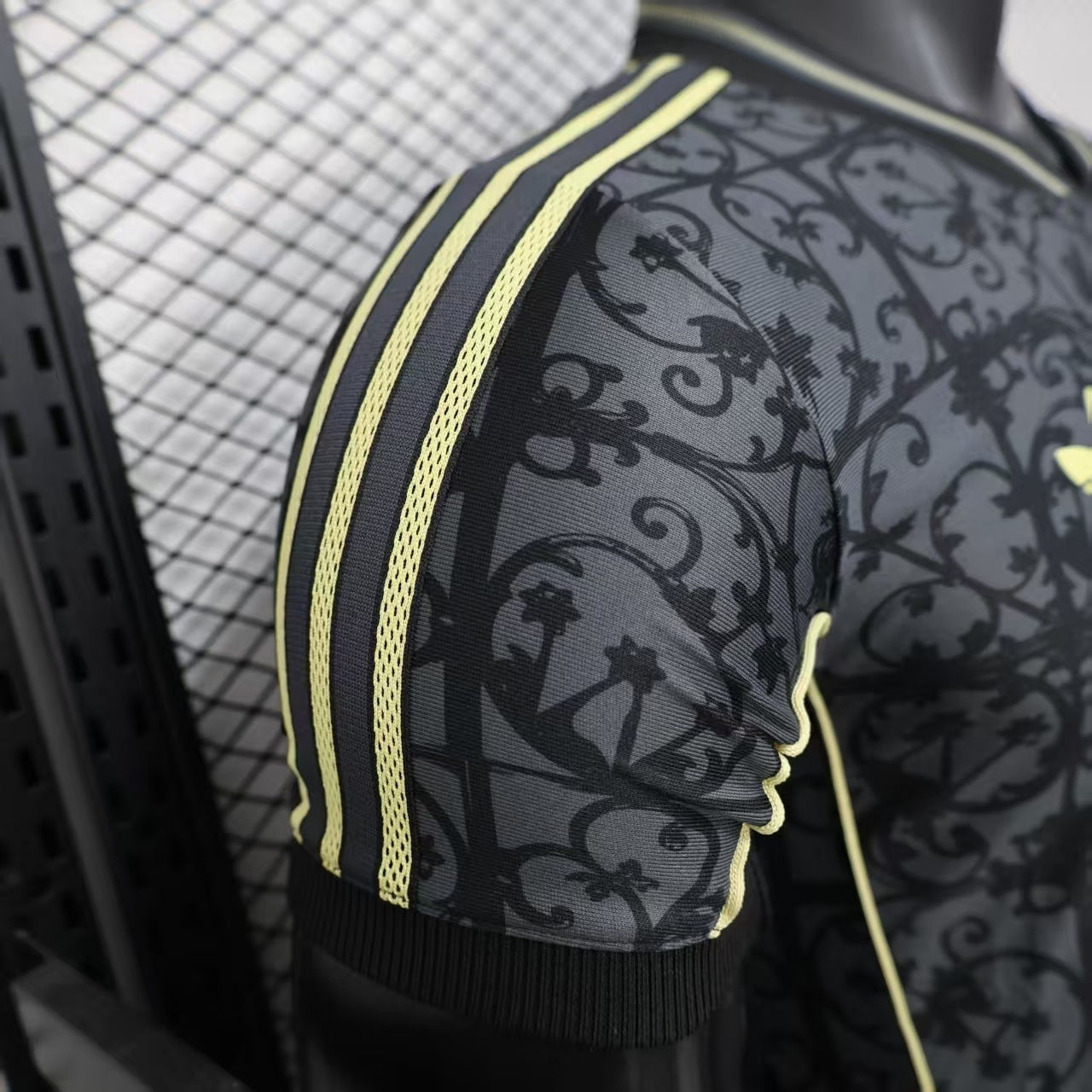 Liverpool “Heritage” Special Kit