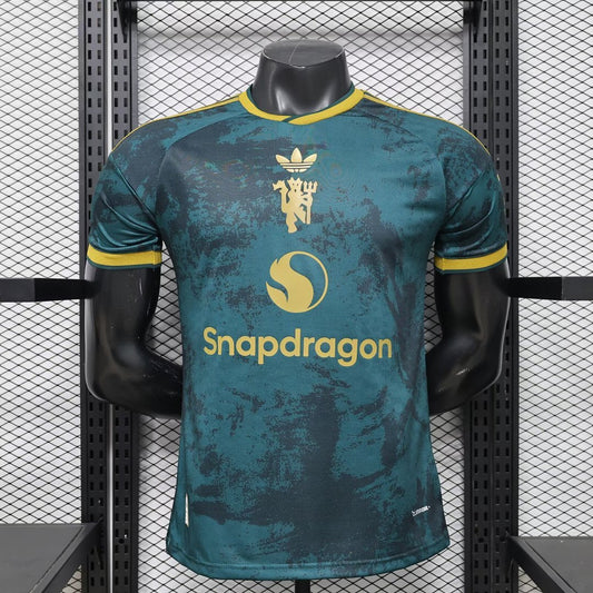 Manchester United “Royal” Special Kit