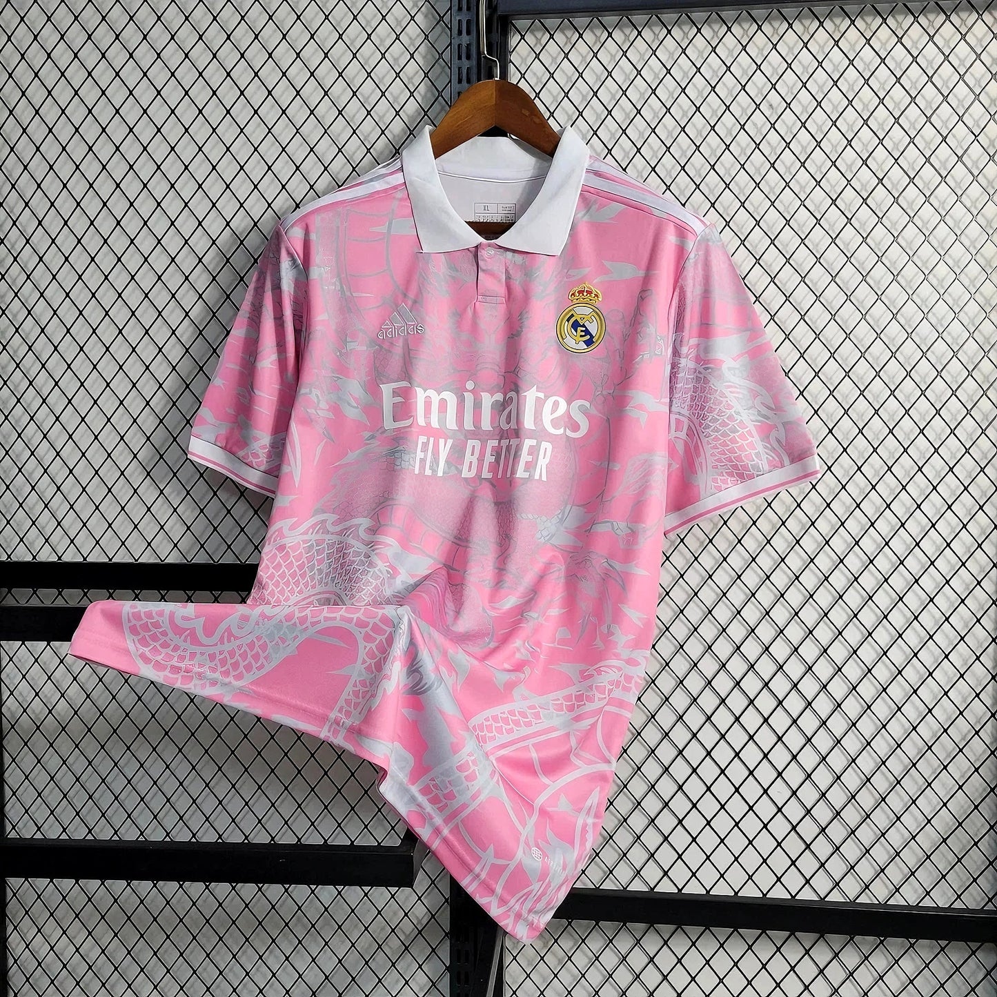 Real Madrid "Pink Dragon"special kit